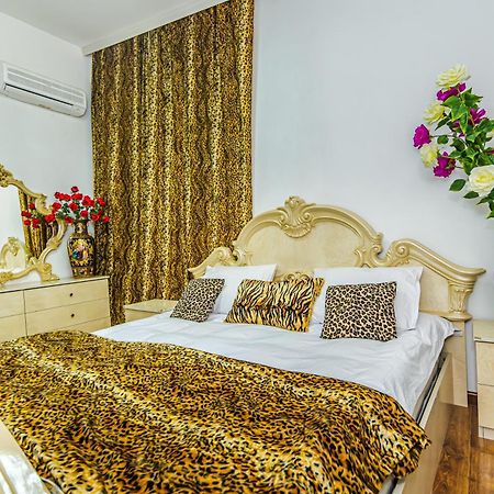 Sera Hotel Baku Exteriör bild