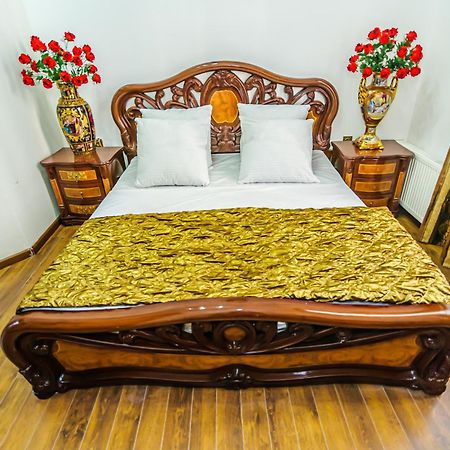 Sera Hotel Baku Exteriör bild