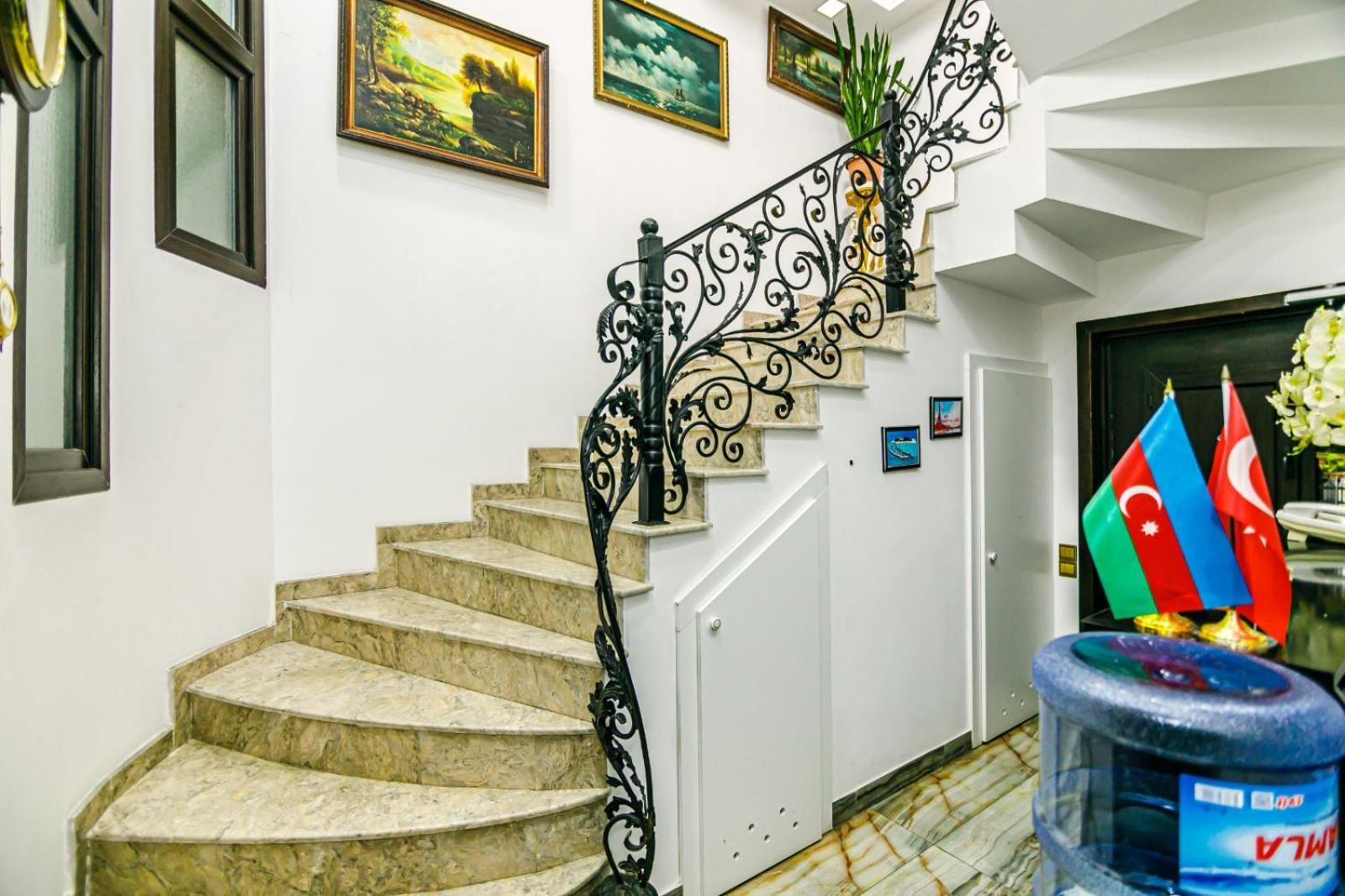 Sera Hotel Baku Exteriör bild
