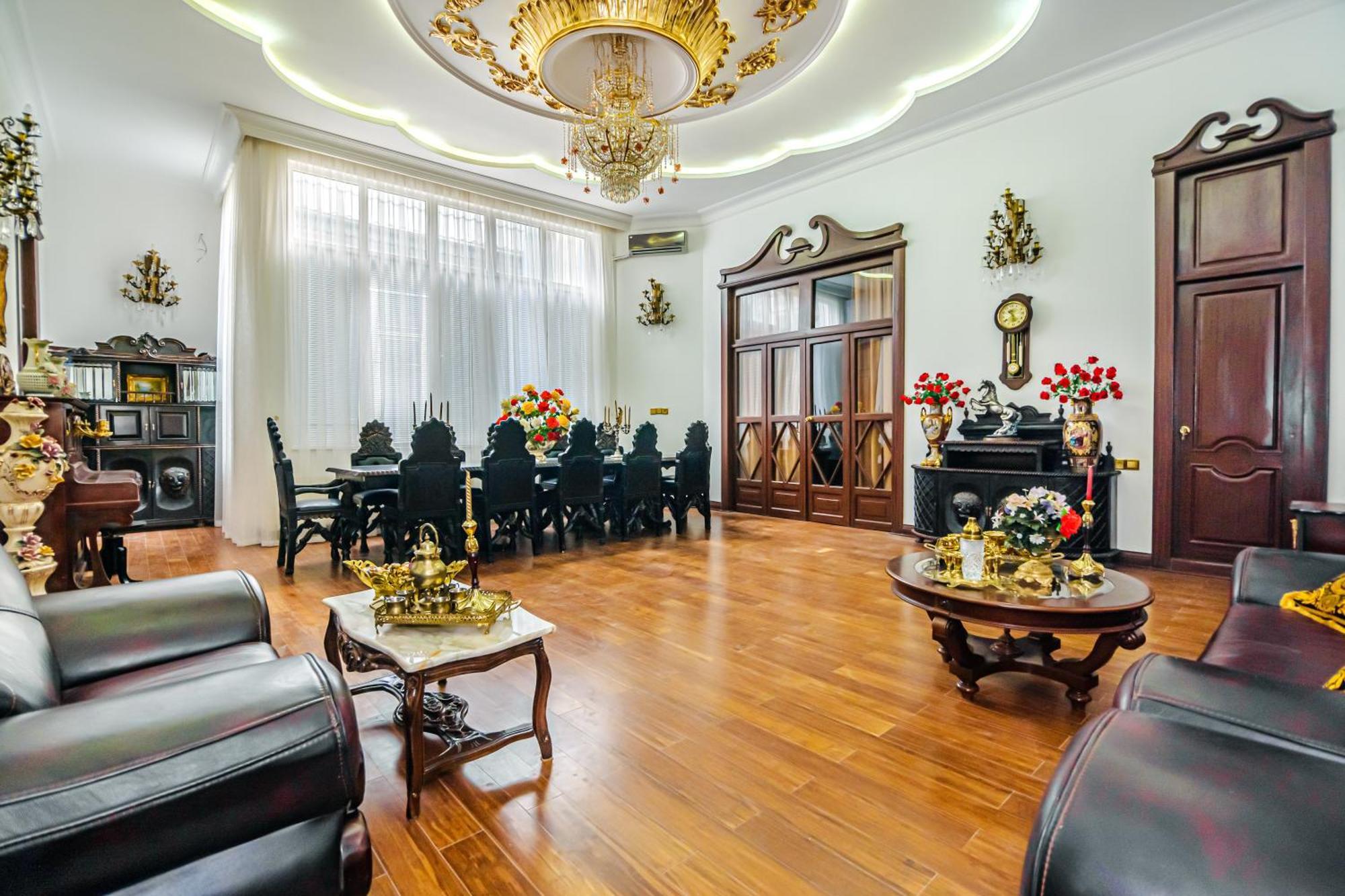 Sera Hotel Baku Exteriör bild